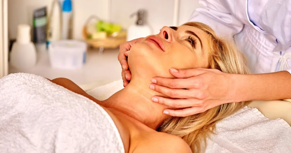 Neck Lift Sculpt Treatment in Miami